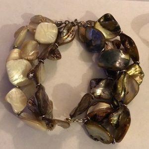 Biwa pearl bracelet